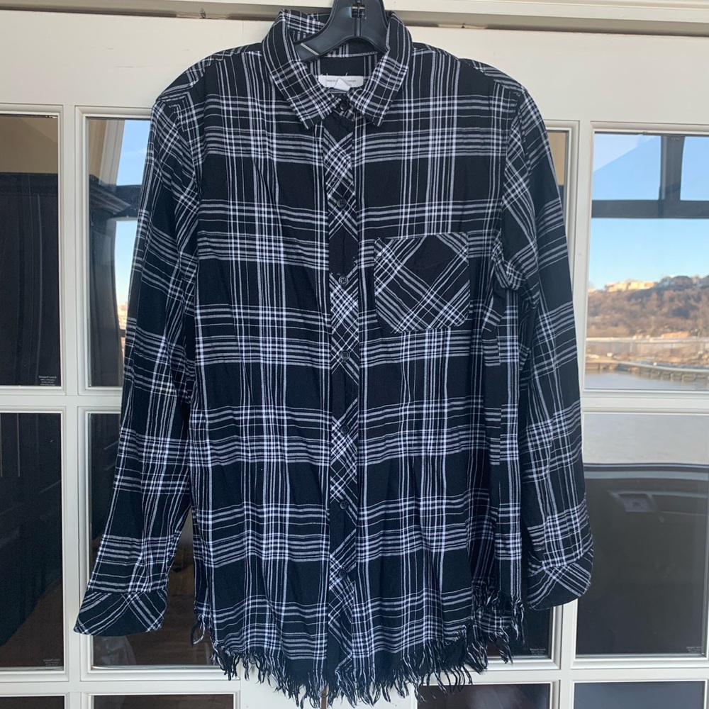 Beach lunch lounge Black and White Plaid Button Down